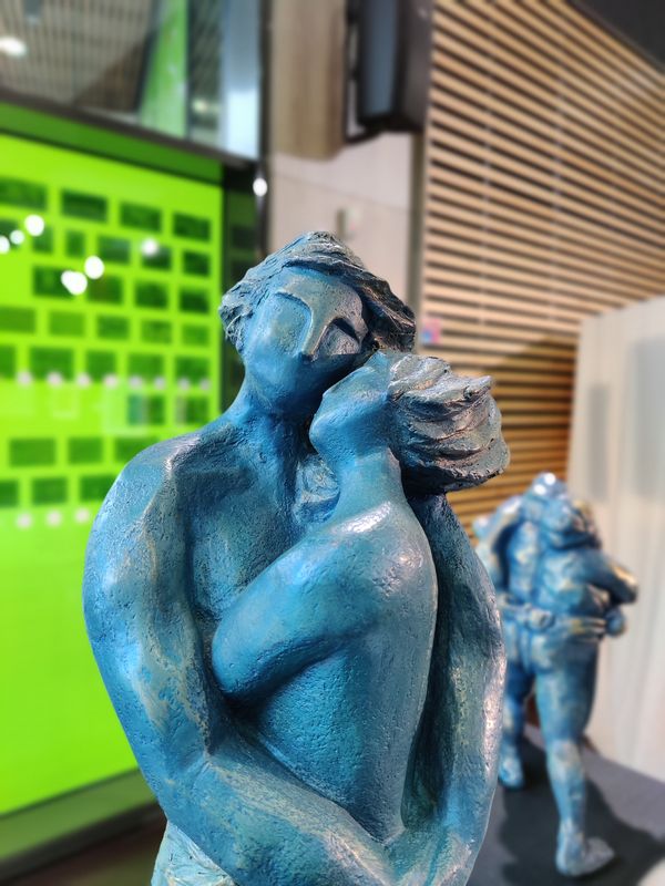 Sculpture d'un couple